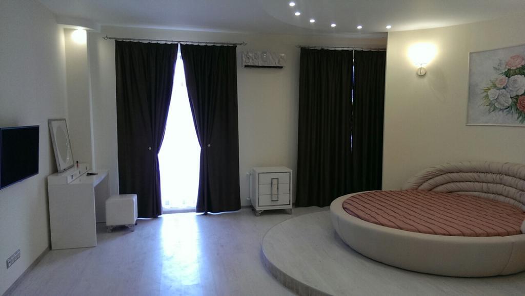 Apartment On Grecheskaya 5 Odessa Buitenkant foto